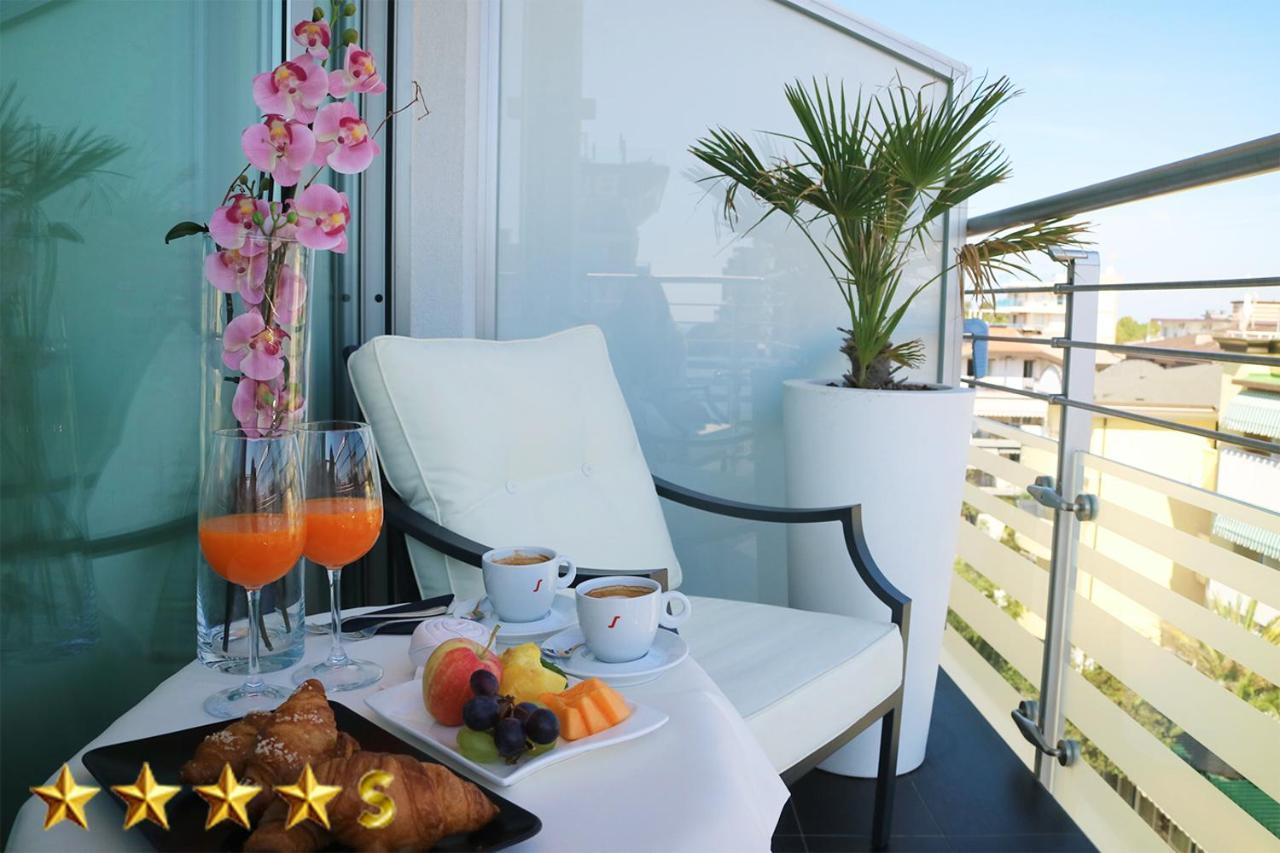 Hotel Rossini 4S 리그나노 사비아도로 외부 사진